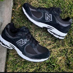 New Balance Black and White Sneakers